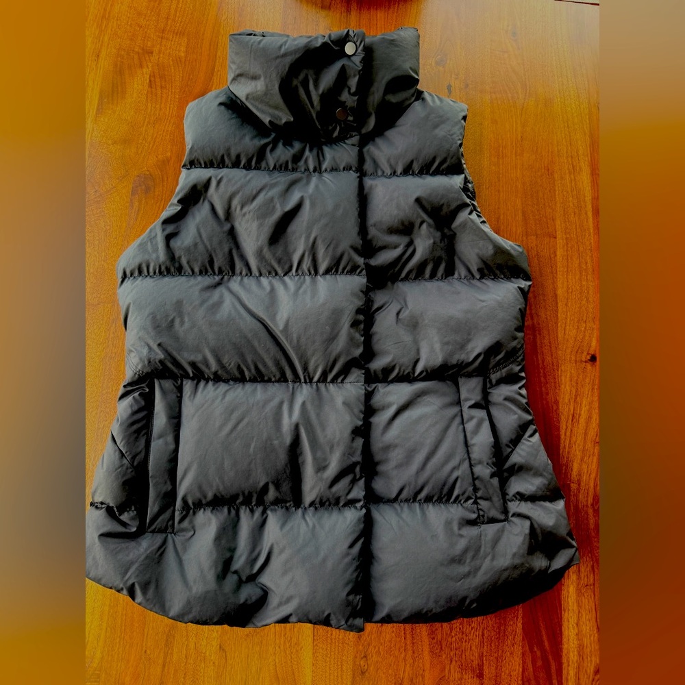 Athleta Downtown Vest- Black